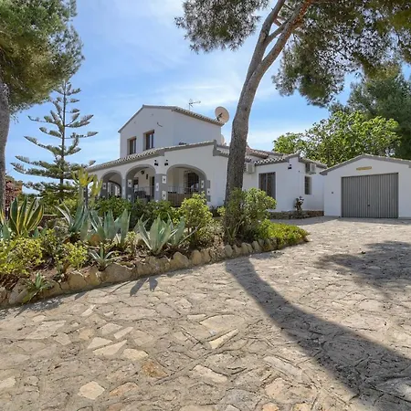 Luna By Aguilarent *